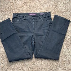 Gloria Vanderbilt-Amanda Jean-sz 12